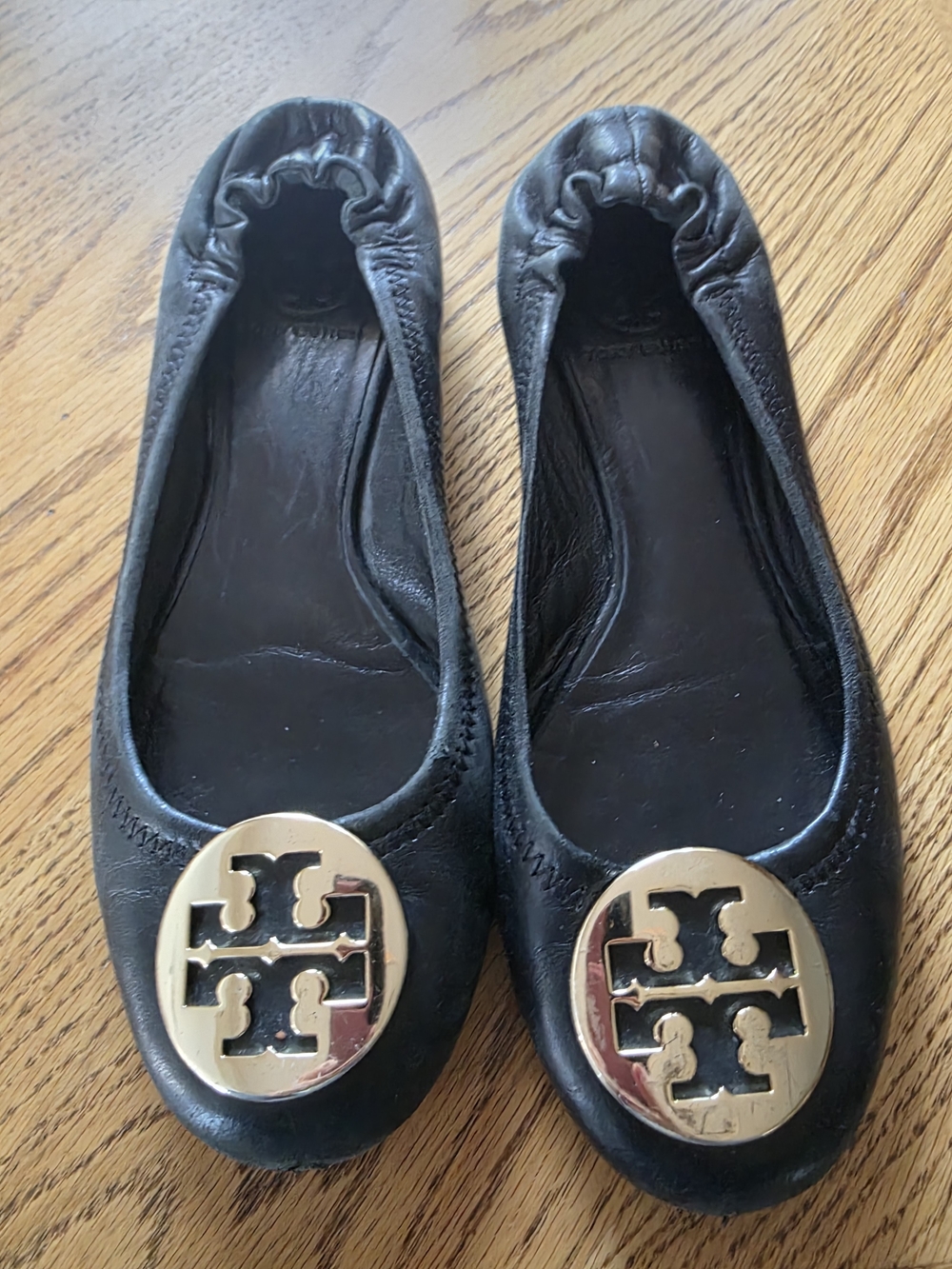 Tory Burch Black Leather Ballet Flats with Gold Logo Discs